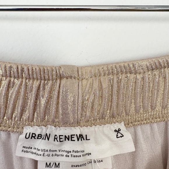 Urban Renewal shimmer linen toggle pants - Picture 5 of 7